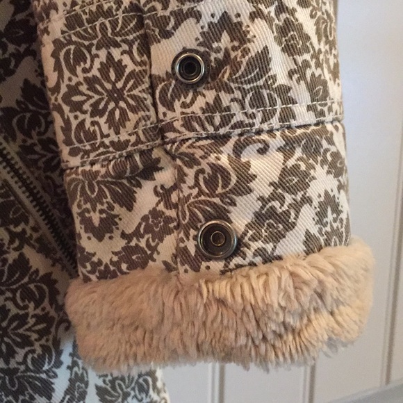 Urban Outfitter Vintage Coat size Small, GUC - Picture 2 of 4